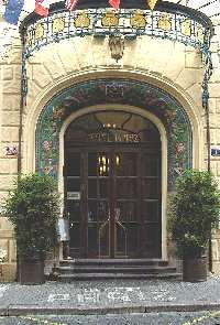 Entrance to Hotel Paris