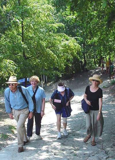 Walk to the castle of Visehrad