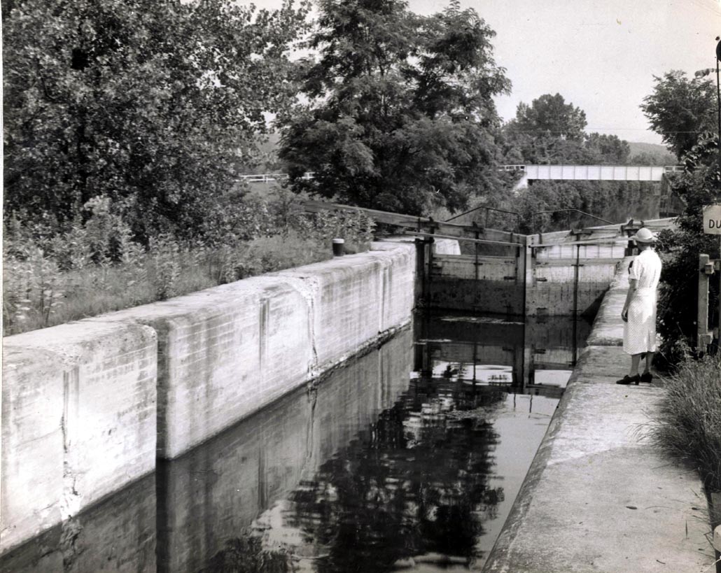 Canal lock in New York State